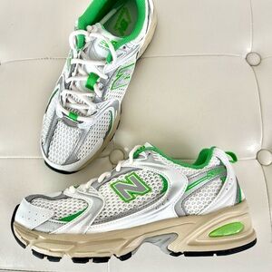 New Balance 530 women’s running shoes